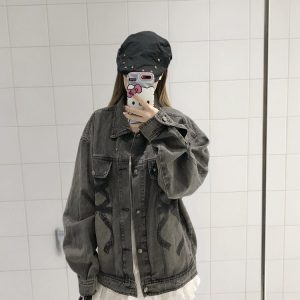 Vintage American-Style Denim Jacket with Graphic Bow and Graffiti Design - Women's Loose Fit Fashion Outerwear