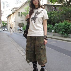 Vintage American Style Guitar Print T-Shirt for Women - Slim Fit Short Sleeve Summer Top, Trendy High Street Fashion