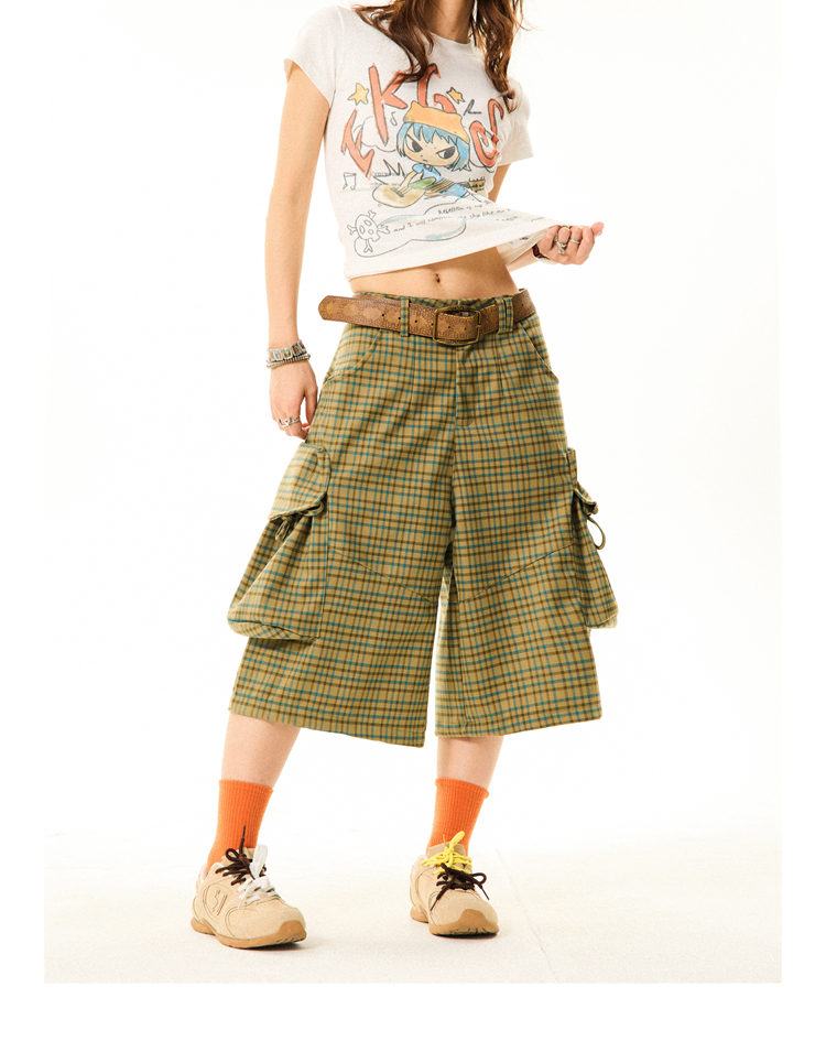 Vintage American-Style Plaid Capri Pants for Women, Wide-Leg Workwear Shorts, Casual Versatile 90s Inspired Fashion Vintage American-Style Plaid Capri Pants for Women, Wide-Leg Workwear Shorts, Casual Versatile 90s Inspired Fashion