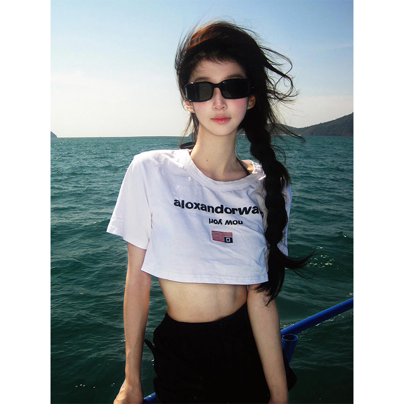 Vintage American Style Women's White Crop Top - Short Sleeve Round Neck T-Shirt with Letter Print - Summer ABG Hot Girl Fashion