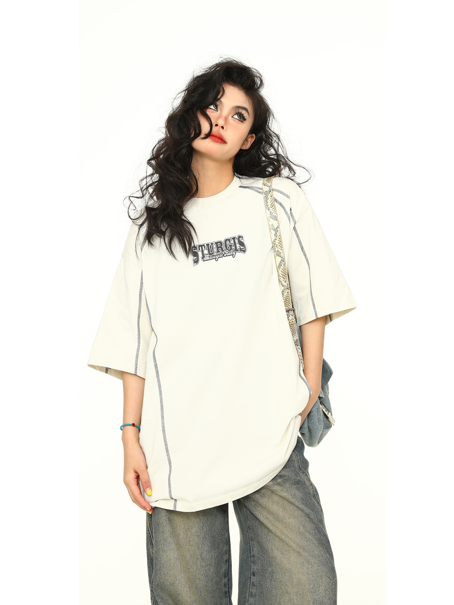 Vintage American Unisex Short Sleeve T-Shirt in Red - Trendy Loose Fit Couple Tee for Y2K Style Lovers Vintage American Unisex Short Sleeve T-Shirt in Red - Trendy Loose Fit Couple Tee for Y2K Style Lovers