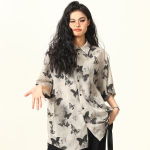 Vintage Butterfly Print Short Sleeve Shirt for Women - Retro American Style Summer Top, 90s Inspired Fashion