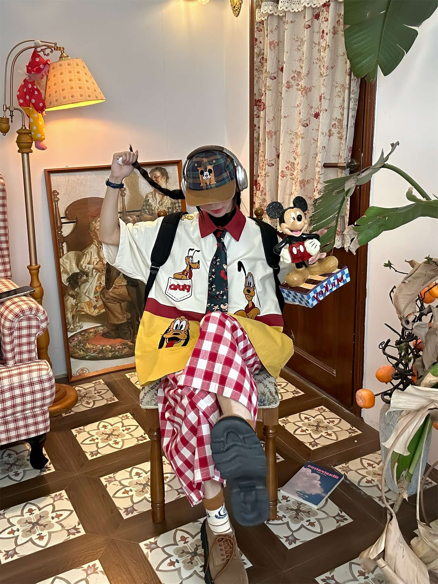 Vintage Cartoon Embroidered Patchwork Short Sleeve Shirt - Fun Pluto Design, Loose Fit, Retro Style for 90s and Y2K Fashion Lovers Vintage Cartoon Embroidered Patchwork Short Sleeve Shirt - Fun Pluto Design, Loose Fit, Retro Style for 90s and Y2K Fashion Lovers