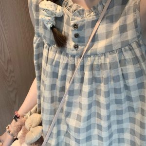 Vintage Checkered Sleeveless Shirt for Girls with Ruffled Edges - Summer Doll-Style Top for Middle and High School Students