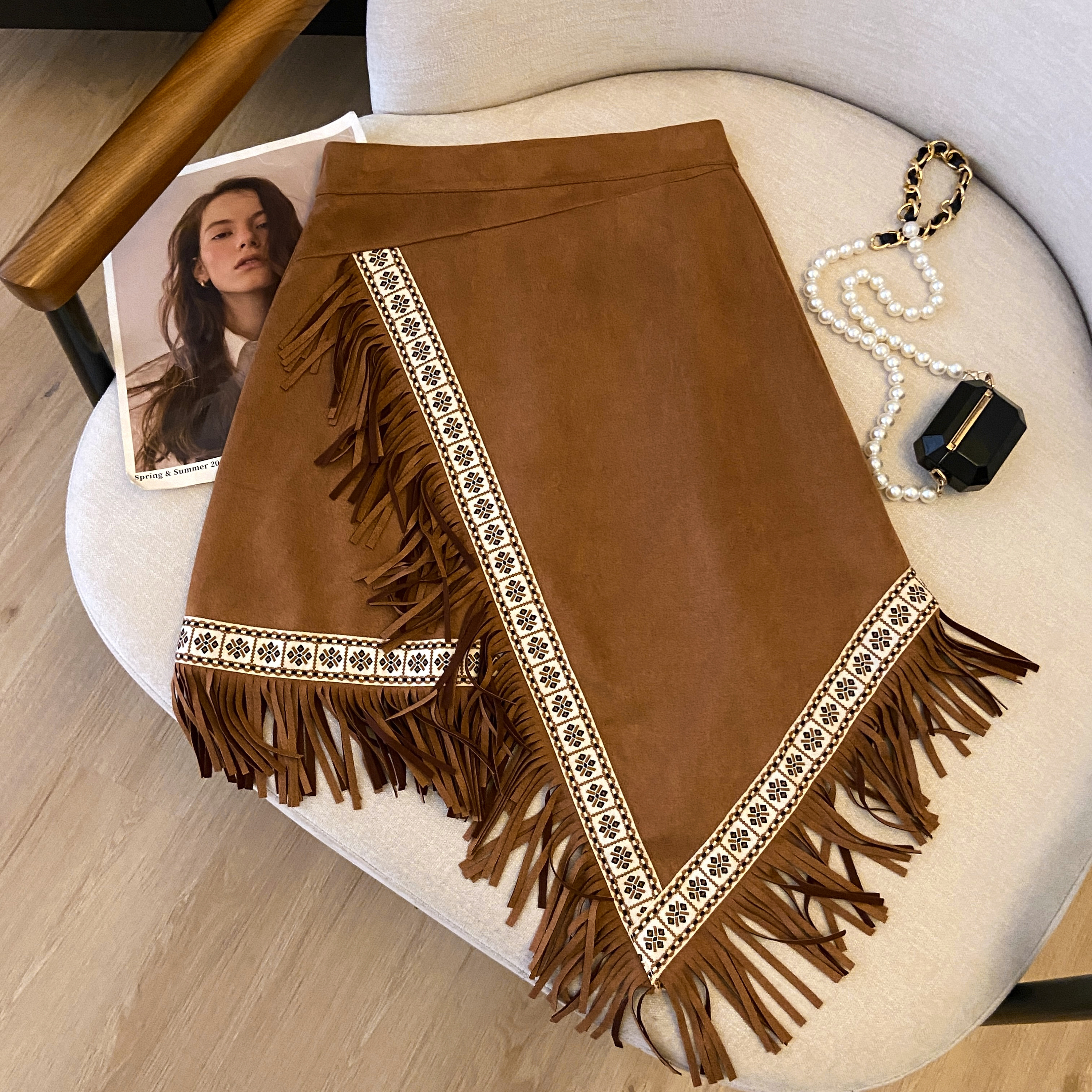 Vintage Ethnic Style Embroidered Tassel Short Skirt - Irregular Hem Suede Feel Bohemian Half Skirt for 90s Y2K Fashion