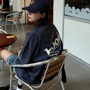 Vintage Floral Print Loose Fit Short-Sleeve T-Shirt for Men and Women - Casual Retro Cotton Tee in Washed Design