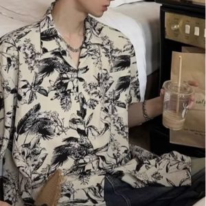 Vintage Floral Short-Sleeve Shirt for Men and Women, Loose Fit Chinese-Style Design with Retro Hong Kong Vibe, Perfect for Summer