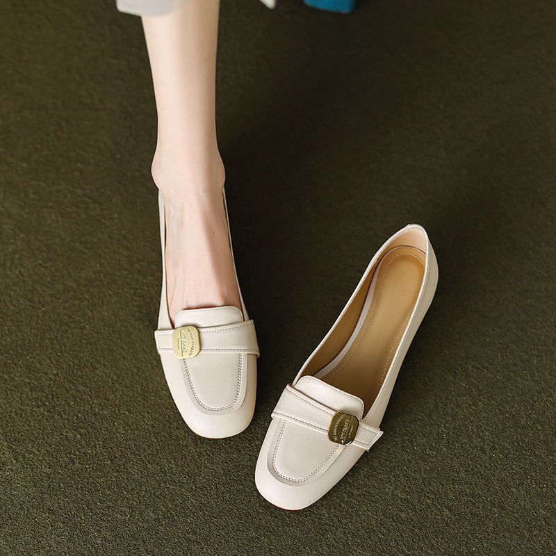 Vintage French Genuine Leather Chunky Heel Loafers for Women with Metal Buckle - Spring & Autumn Commuting Shoes