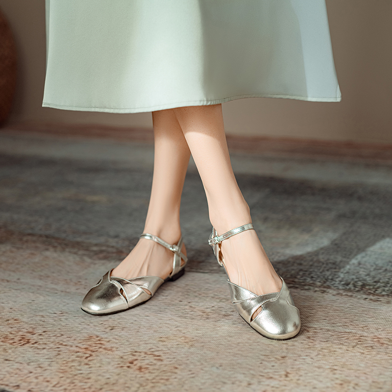 Vintage French Genuine Leather Hollow Flat Roman One-Strap Open-Toe Sandals for Women - Summer Chic Style