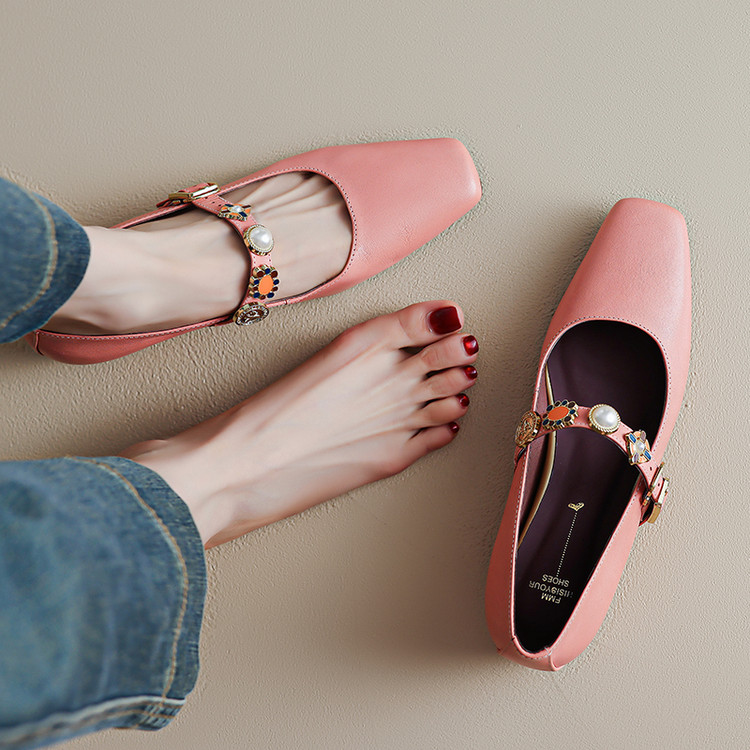 Vintage French One-Strap Square-Toe Flat Mary Jane Shoes for Women - Italian Style, Chic and Timeless Fashion Footwear Vintage French One-Strap Square-Toe Flat Mary Jane Shoes for Women - Italian Style, Chic and Timeless Fashion Footwear