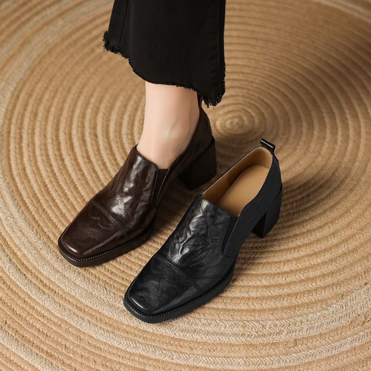 Vintage Genuine Leather Wrinkled Square-Toe Short Chelsea Boots for Women - Versatile Y2K Fashion Footwear