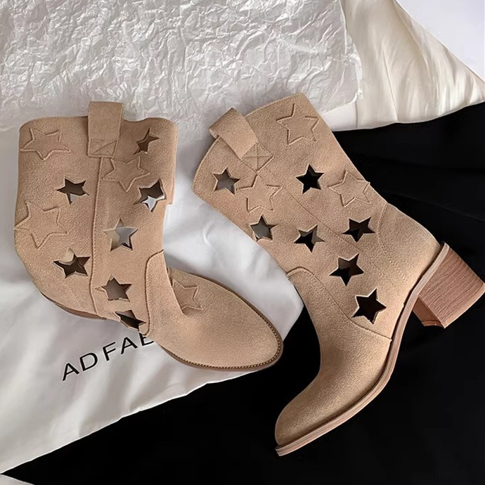 Vintage Hollow Out Western Cowboy Boots for Women, Star Genuine Leather, Versatile Chunky Heel, Y2K Style Martin Boots