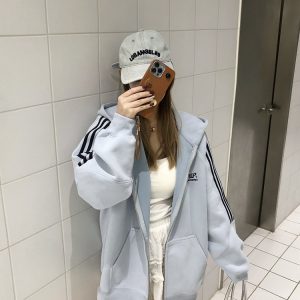 Vintage-Inspired Hooded Cardigan Sweatshirt for Couples - Unisex Loose Fit Zipper Jacket in Nostalgic Sports Style for Back to School