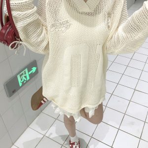Vintage-Inspired Loose Fit V-Neck Sweater with Digital Print, Long Sleeve Knitted Top, Ballet Style Hollow Design