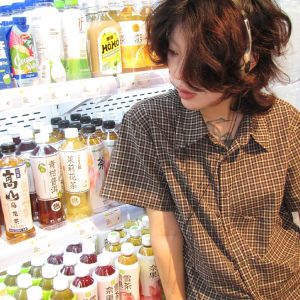 Vintage-Inspired Women’s Short Sleeve Shirt, Summer Pleated Checkered Pattern, Intellectual Style, Waist-Cinching Trendy Top