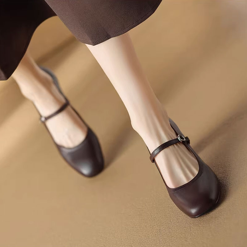 Vintage Italian-Style Chunky Heel Mary Jane Shoes for Women - 5.5 cm One-Strap Design, Shallow Mouth, Retro Fashion Footwear