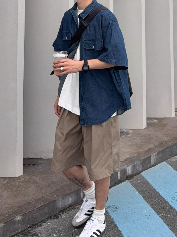 Vintage Japanese-Style Distressed Denim Short Sleeve Shirt for Men & Women, Summer Loose Fit, Double Pocket Workwear Trend Vintage Japanese-Style Distressed Denim Short Sleeve Shirt for Men & Women, Summer Loose Fit, Double Pocket Workwear Trend