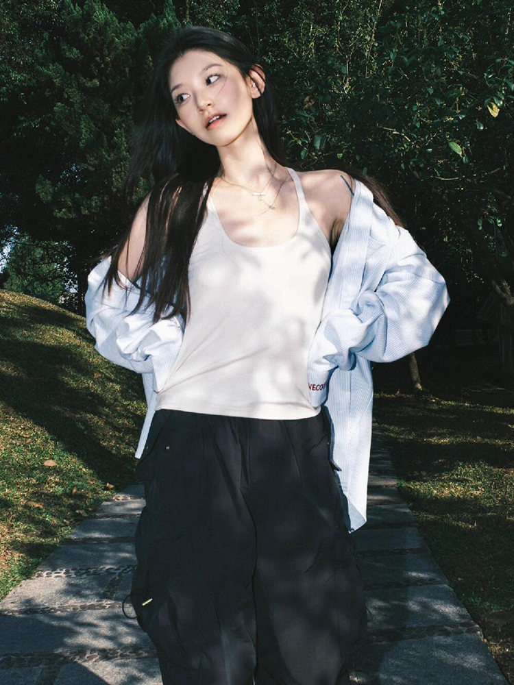 Vintage Oversized Blue Shirt Jacket for Women with Letter Embroidery - Spring 90s Style High-End Feel Vintage Oversized Blue Shirt Jacket for Women with Letter Embroidery - Spring 90s Style High-End Feel