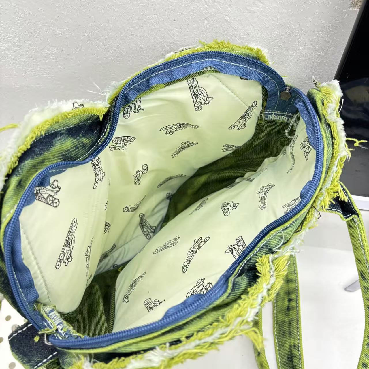 Vintage Patchwork Washed Fringe Denim Heart Crossbody Bag - Trendy Underarm Shoulder Bag for Y2K Style Enthusiasts Vintage Patchwork Washed Fringe Denim Heart Crossbody Bag - Trendy Underarm Shoulder Bag for Y2K Style Enthusiasts