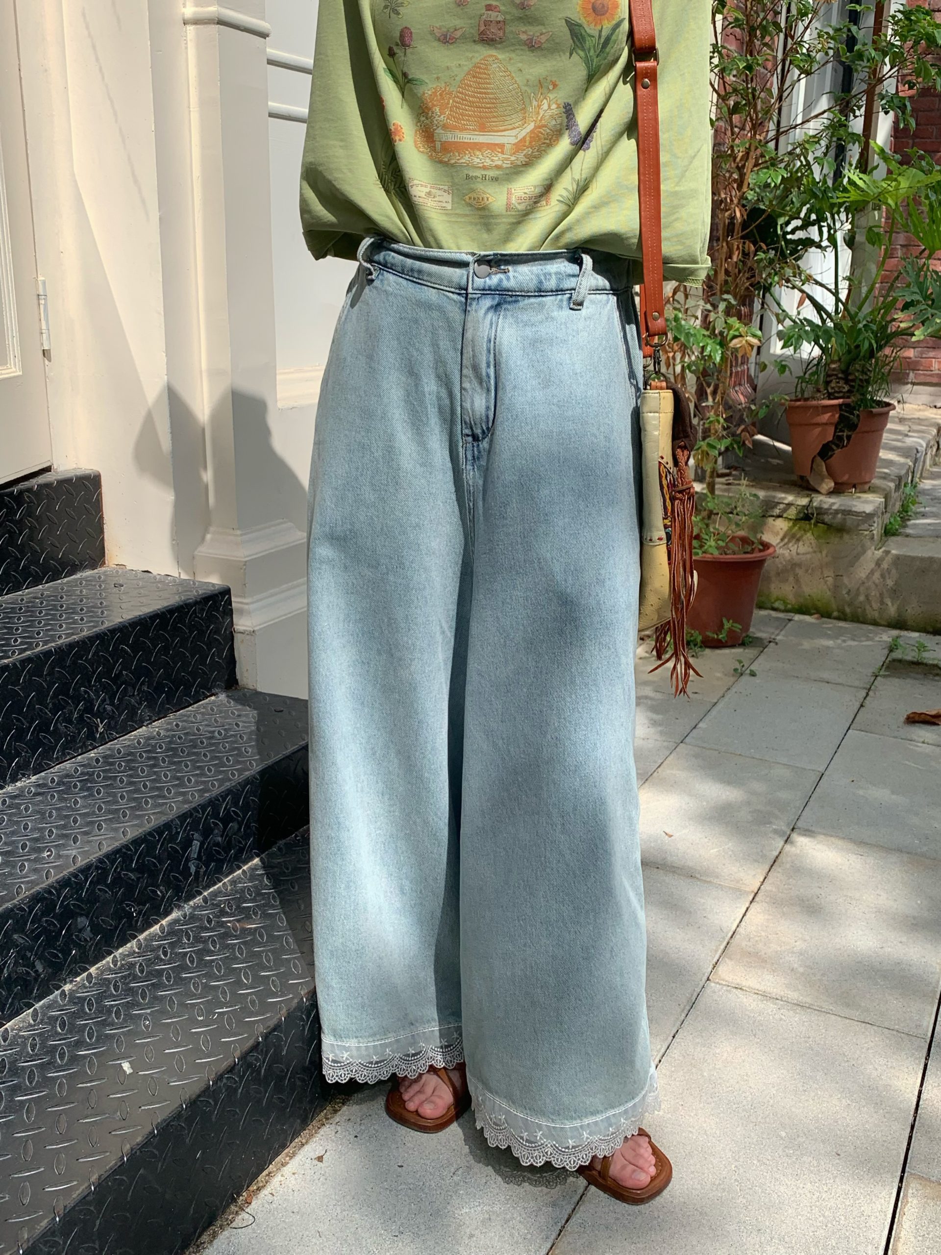 Vintage Retro Lace Trim High-Waisted Denim Pants for Women - Summer Loose Wide-Leg Trousers, 90s Inspired Fashion Vintage Retro Lace Trim High-Waisted Denim Pants for Women - Summer Loose Wide-Leg Trousers, 90s Inspired Fashion