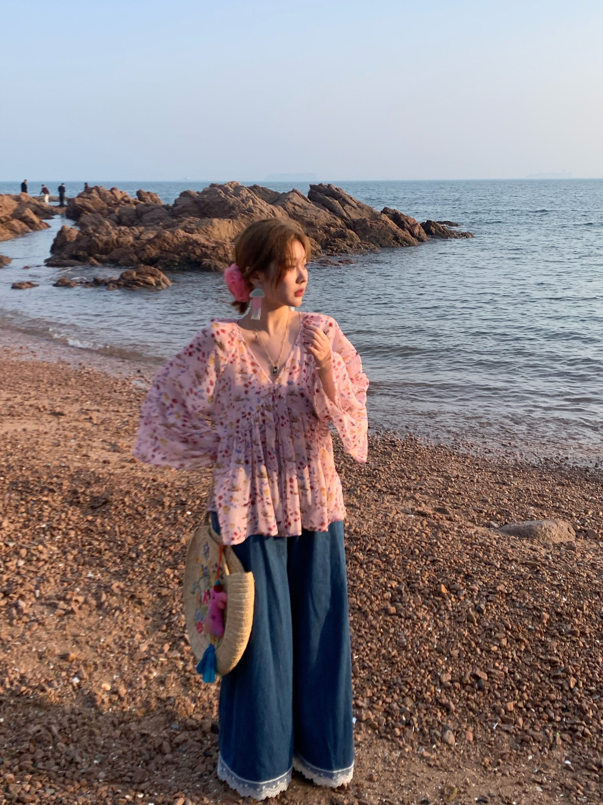 Vintage Retro Lace Trim High-Waisted Denim Pants for Women - Summer Loose Wide-Leg Trousers, 90s Inspired Fashion Vintage Retro Lace Trim High-Waisted Denim Pants for Women - Summer Loose Wide-Leg Trousers, 90s Inspired Fashion