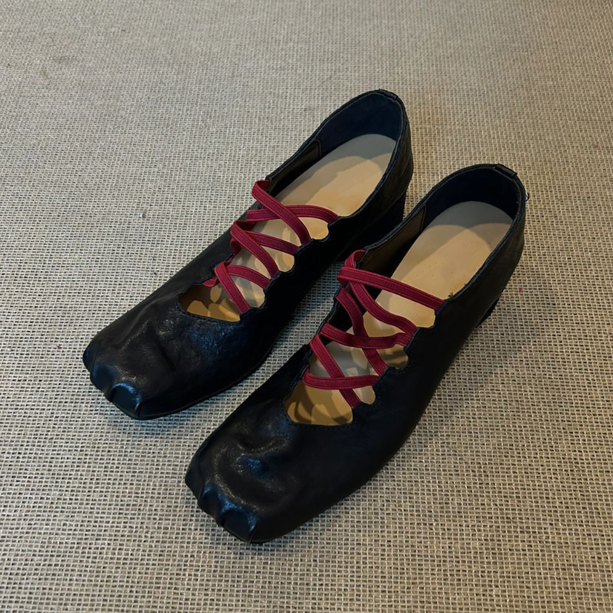 Vintage Sheepskin Pleated Square-Toe Cross-Strap High-Heeled Ballet Mary Jane Shoes - Chunky Heel, Pig-Nose Style