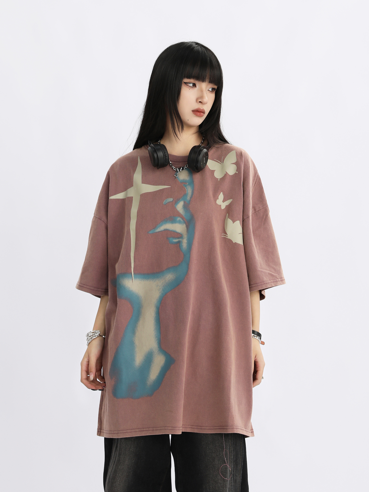 Vintage Street Portrait Printed Oversized T-Shirt for Men and Women | Unisex American Streetwear | 90s Inspired Loose Fit Tee