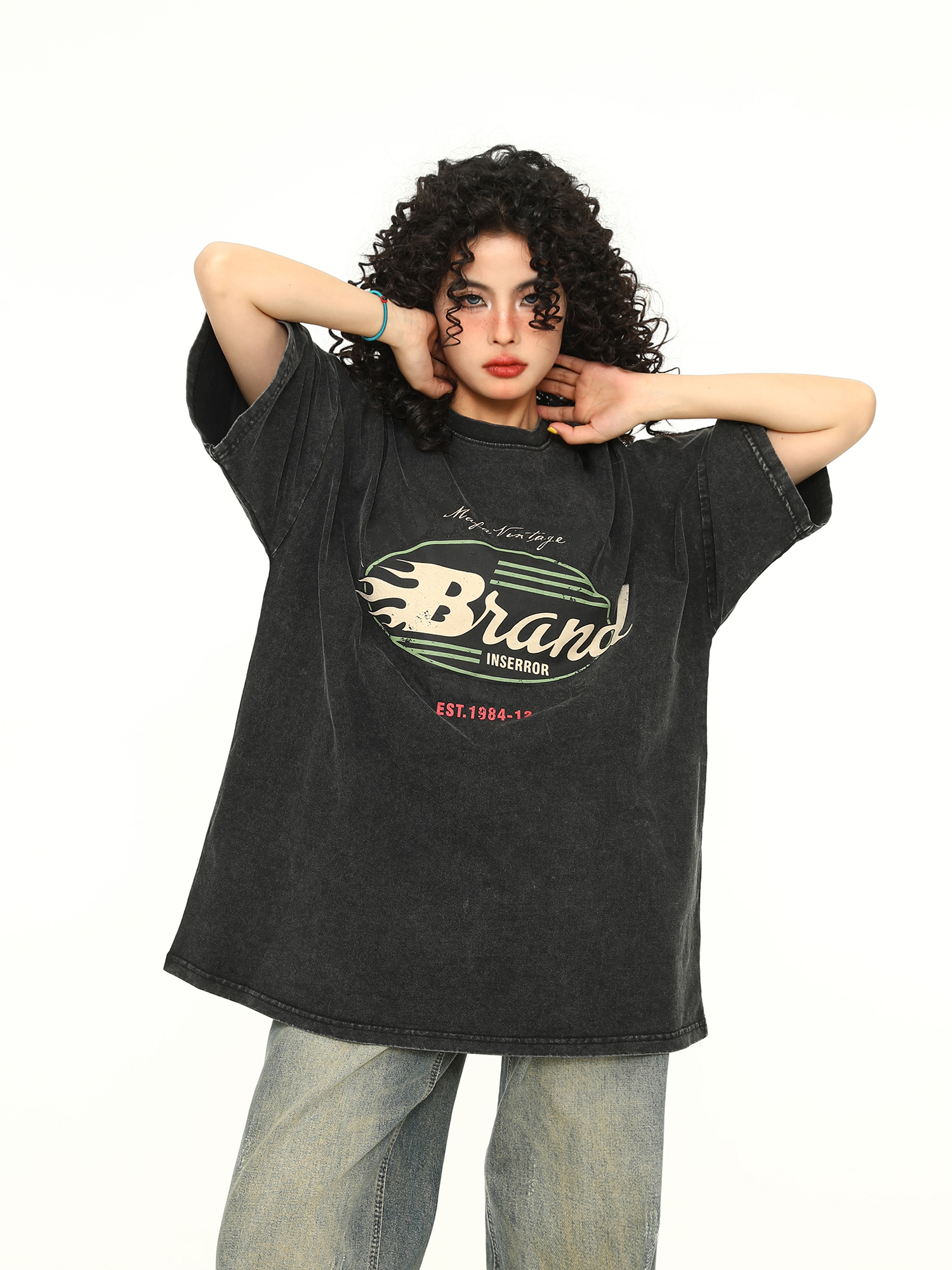 Vintage Wash Distressed Short Sleeve T-Shirt for Men and Women - Trendy 90s American Style Tee Vintage Wash Distressed Short Sleeve T-Shirt for Men and Women - Trendy 90s American Style Tee