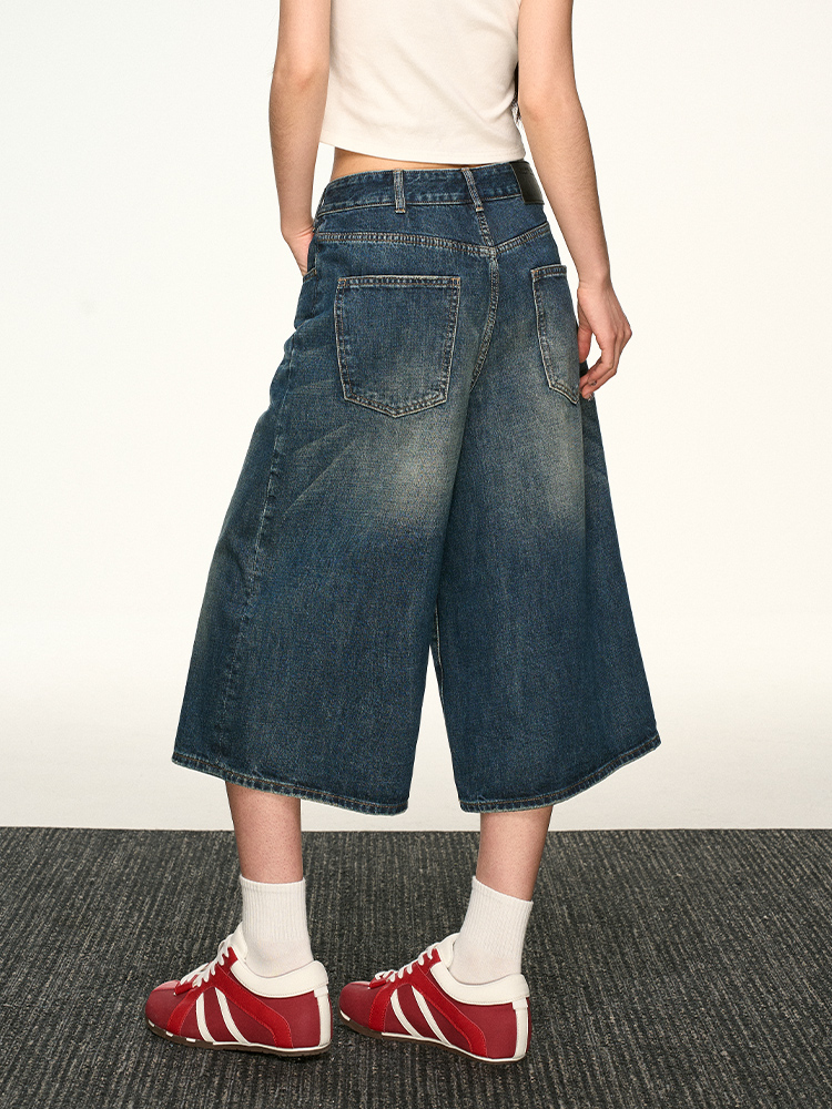 Vintage Washed Distressed Denim Shorts for Women - Loose-Fitting Three-Quarter Straight-Leg Wide-Leg Summer Style Vintage Washed Distressed Denim Shorts for Women - Loose-Fitting Three-Quarter Straight-Leg Wide-Leg Summer Style