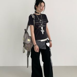 Vintage Water-Wash Casual T-Shirt with Printed Round Neck and Flutter Sleeves - Slightly Fitted Retro Style for Effortless Chic