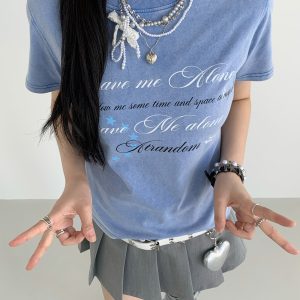 Vintage Water-Wash Casual T-Shirt with Printed Round Neck and Flutter Sleeves - Slightly Fitted Retro Style for Effortless Chic