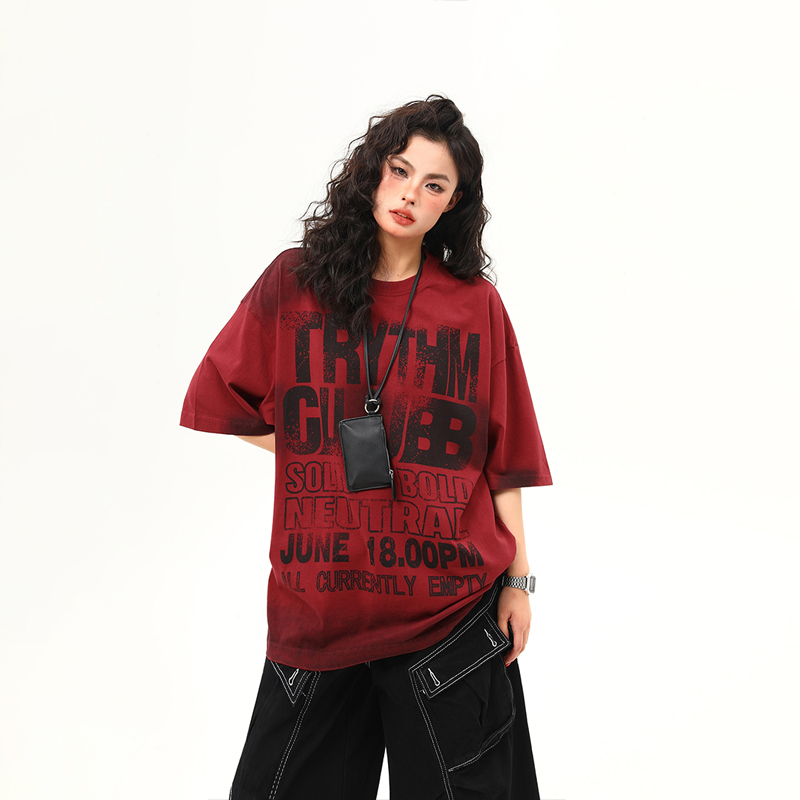 Water-Washed Heavyweight Red Short-Sleeve T-Shirt for Men and Women - American Street Style Trendy Couple Top, Summer Fashion Essential