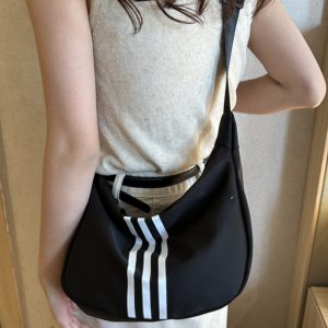 Waterproof Oxford Cloth Large-Capacity Dumpling Crossbody Bag for Women – Trendy Versatile Casual Sports Shoulder Bag