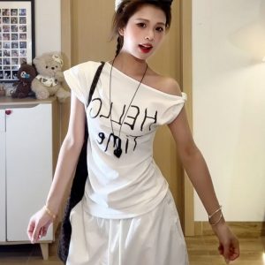White Diagonal Shoulder Twisted Knot T-Shirt for Women, Summer Letter Print, Slim Fit Short Sleeve, Korean Style College Top