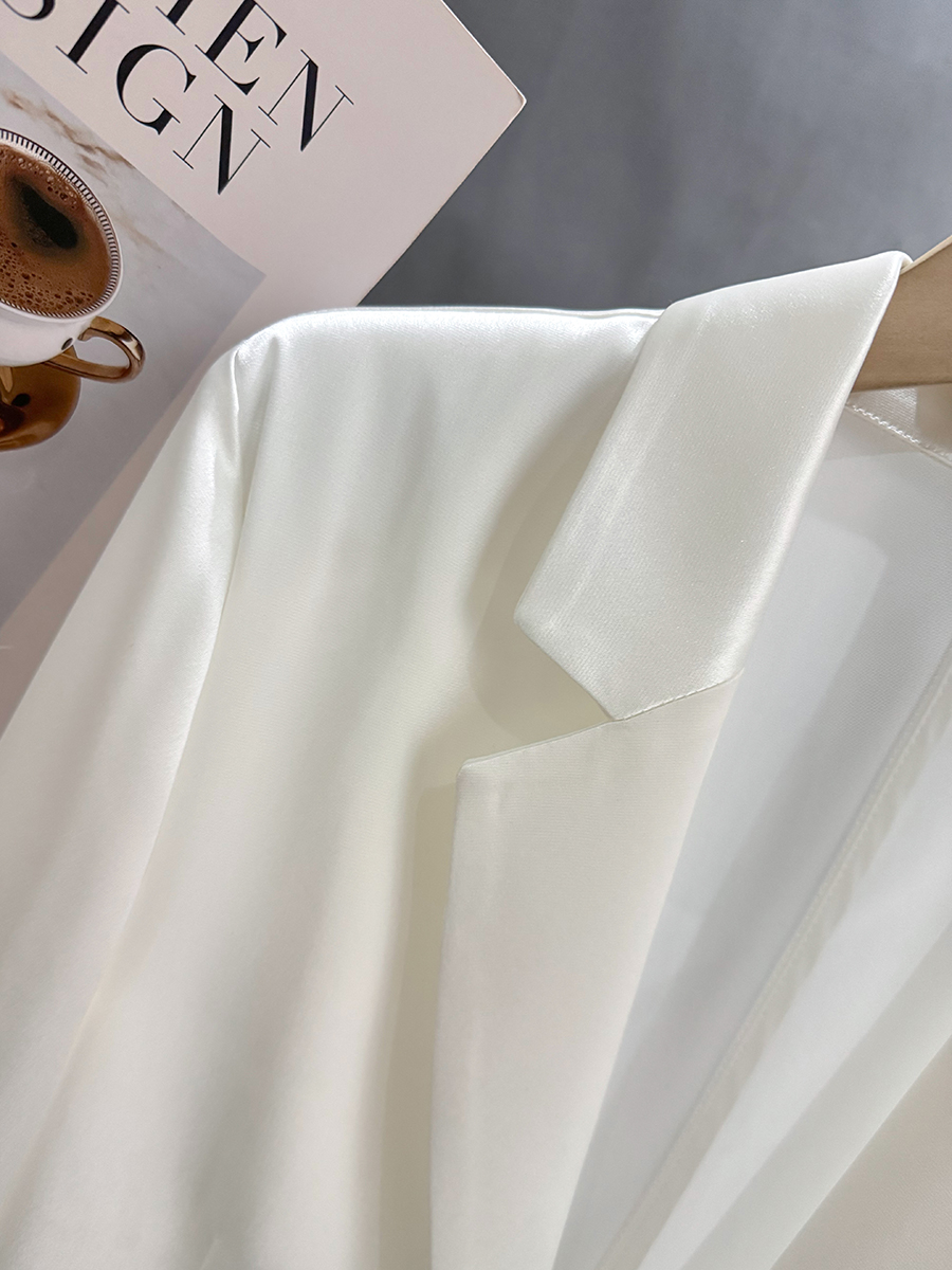 White Korean-Style Thin Blazer for Women - 2025 Summer Trendy Draping Acetate Suit, Age-Reducing Fashion White Korean-Style Thin Blazer for Women - 2025 Summer Trendy Draping Acetate Suit, Age-Reducing Fashion