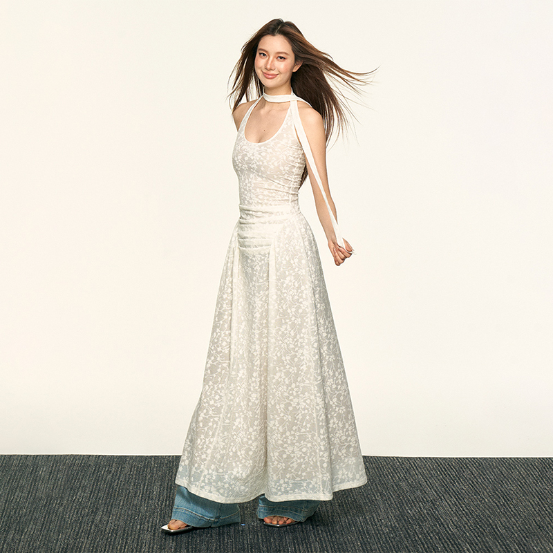 White Lace Jacquard Halter Dress for Women - Summer High-End Vacation Style, Waist-Cinching Slimming Floral Design