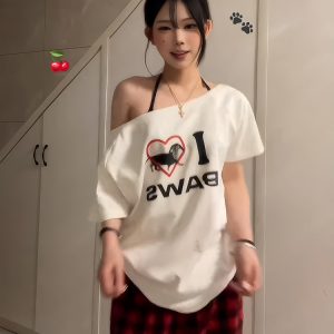 White Off-Shoulder Short Sleeve Women's T-Shirt - Summer Letter Print Casual Trendy Top for a Chic 90s Look