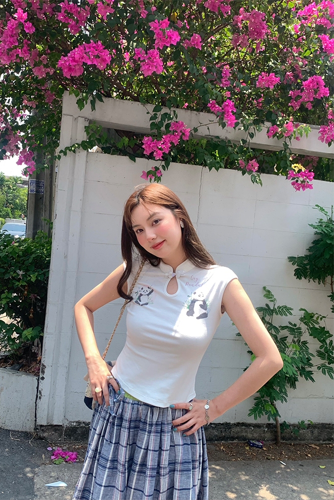 White Panda Print Short Sleeve T-Shirt for Women - Vintage Summer Slim Fit Buttoned Top, Y2K Style White Panda Print Short Sleeve T-Shirt for Women - Vintage Summer Slim Fit Buttoned Top, Y2K Style