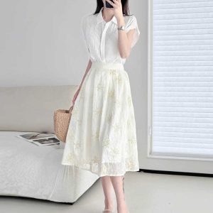 White Pleated Short-Sleeve Shirt for Women - Loose Fit, Single-Breasted, Skin-Friendly, Slimming Summer Casual Top