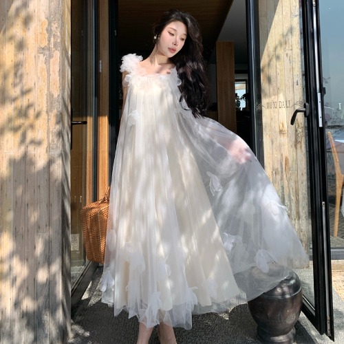 White Princess Puff Skirt Morning Robe Engagement Dress - French High-End Light Wedding Dress for Travel Photography