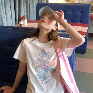 White Short Sleeve Floral Oil Painting T-Shirt for Women, Summer Pure Cotton, Loose Fit, Round Neck, Vintage Style Top