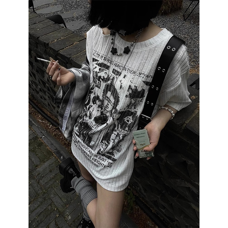 White Short Sleeve T-Shirt for Women - Summer Punk Print, Loose Off-Shoulder Top, Y2K Fashion, Subculture Style