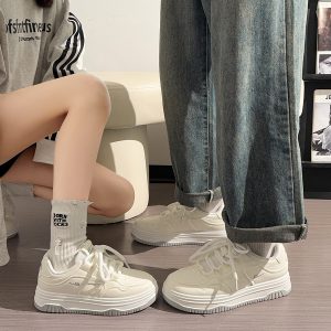 White Thick-Soled Casual Sneakers for Women - Simple Versatile Sports Shoes for Summer 2025, Trendy and Comfortable Footwear