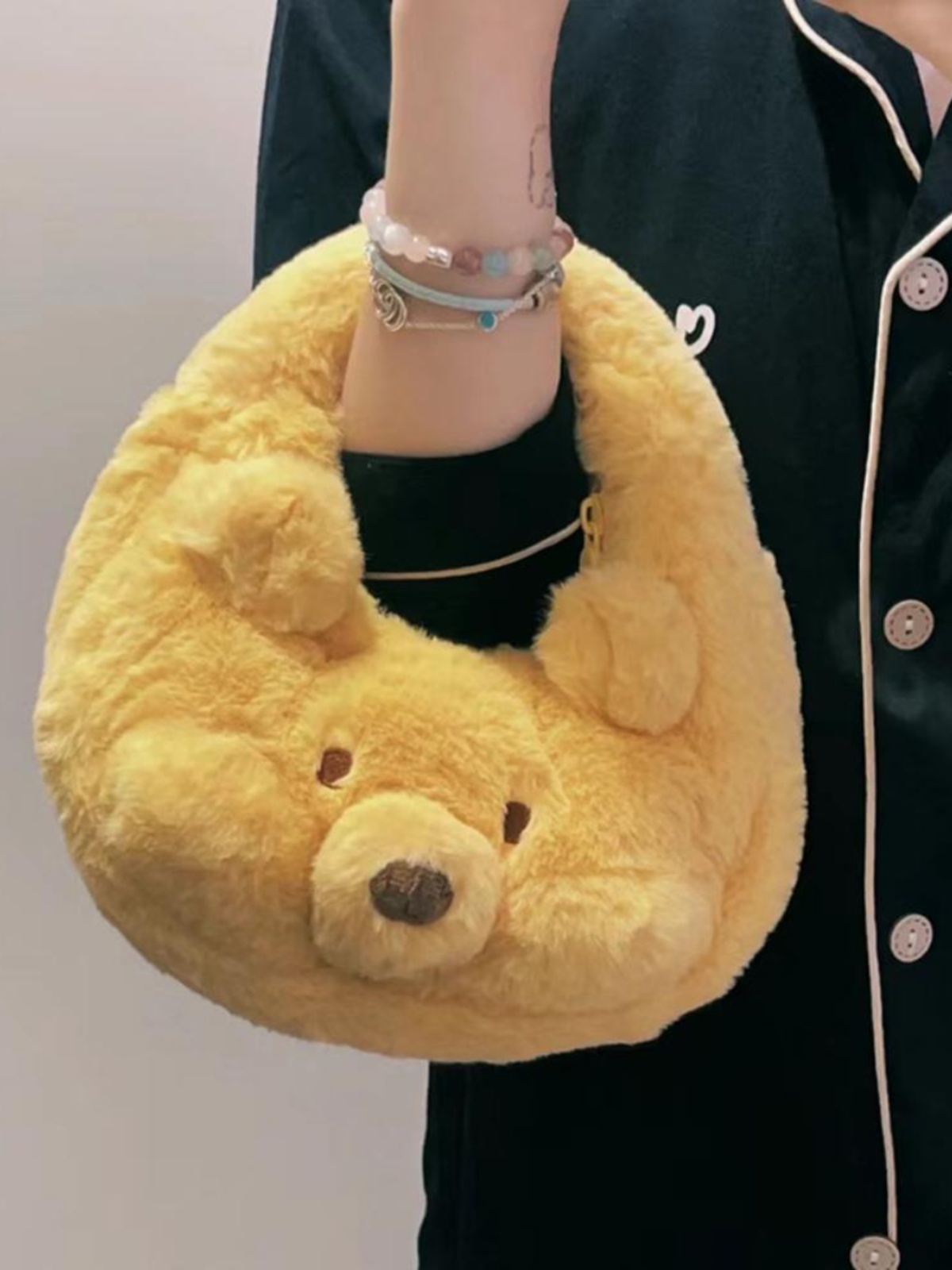 Winnie the Pooh Cartoon Large Capacity Tote Bag - Handheld, Shoulder, Crossbody, Ideal for Class and Commuting Winnie the Pooh Cartoon Large Capacity Tote Bag - Handheld, Shoulder, Crossbody, Ideal for Class and Commuting