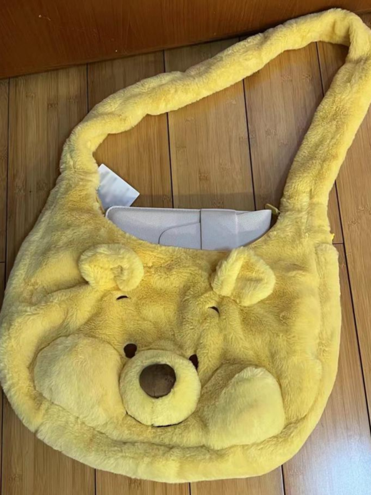 Winnie the Pooh Cartoon Large Capacity Tote Bag - Handheld, Shoulder, Crossbody, Ideal for Class and Commuting Winnie the Pooh Cartoon Large Capacity Tote Bag - Handheld, Shoulder, Crossbody, Ideal for Class and Commuting