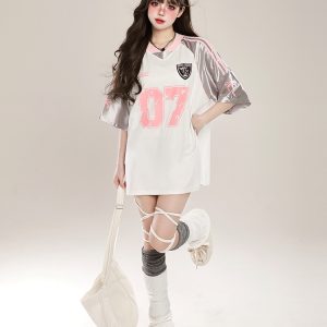 Women's American Retro Patchwork Printed Short Sleeve V-Neck T-Shirt, Casual Summer Sports Style, Loose Fit, Y2K Inspired