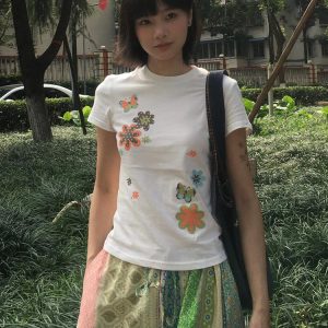 Women's American-Style Floral Print T-Shirt, Summer Short Sleeve, Vintage Slim-Fit Round Neck, Heavyweight White Top