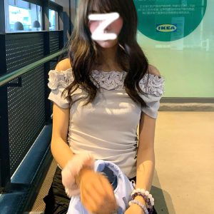 Women's American-Style Off-Shoulder T-Shirt with Multi-Layer Lace Design, Short Sleeves, Slim Fit - Summer 2023 Essential