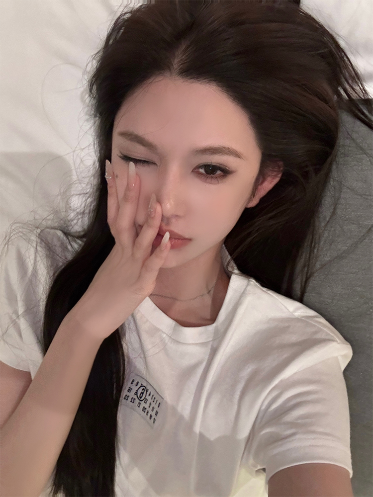 Women's Basic Short-Sleeve T-Shirt - Pure Cotton White Top, Versatile Essential for Casual and Y2K Style Looks Women's Basic Short-Sleeve T-Shirt - Pure Cotton White Top, Versatile Essential for Casual and Y2K Style Looks