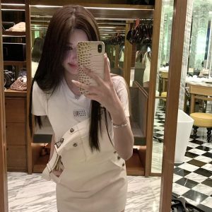 Women's Basic Short-Sleeve T-Shirt - Pure Cotton White Top, Versatile Essential for Casual and Y2K Style Looks